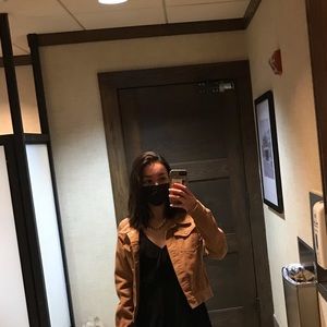 Meet your Posher, Acacia